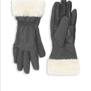 UGG leather gloves brand new with tag